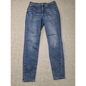 Denizen Levi's Women's Blue Wash Skinny Jeans Size 4